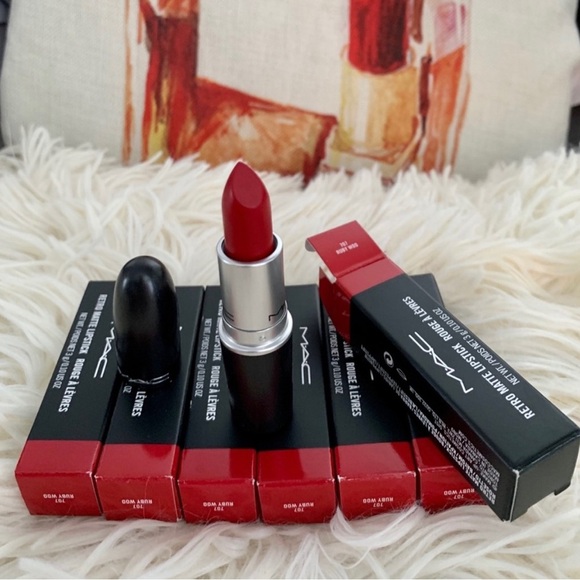 MAC Ruby Woo Lipstick | 1PC | Red - Picture 1 of 4